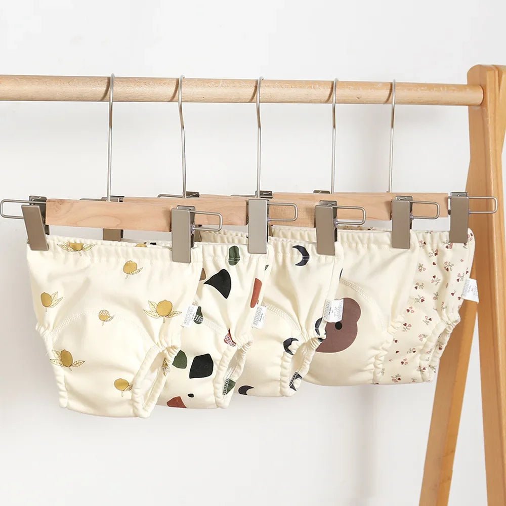 Culottes de propreté pour bébé, douces et absorbantes, idéales pour accompagner les premiers pas vers la propreté, avec des motifs tout doux